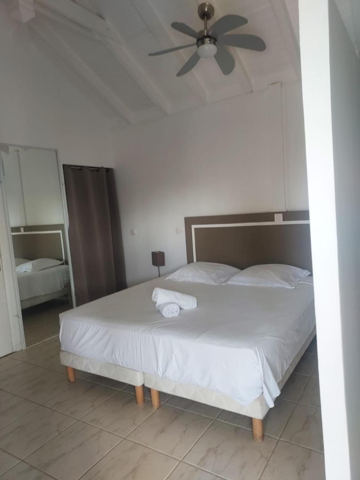 Location Dampierre Daire Le Gosier  Dış mekan fotoğraf